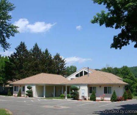 Rocky River Inn New Milford Esterno foto